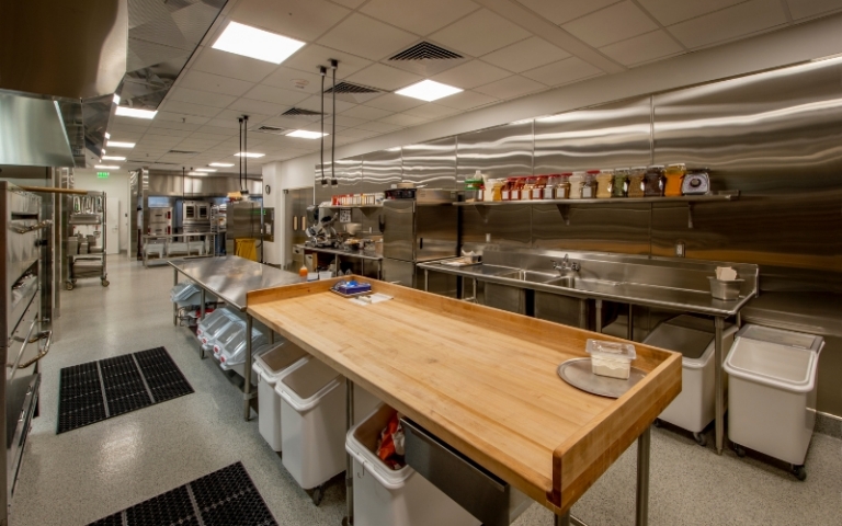 How Summer Heat Can Compromise Food Safety Indoors